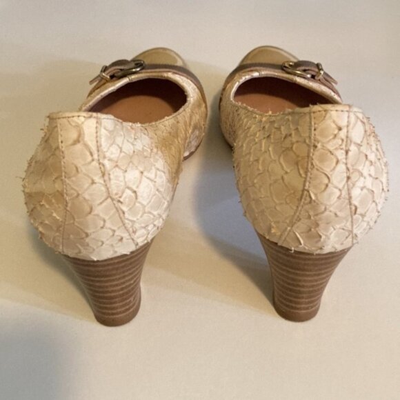 👠✨ Vintage Rolando Bellagio Beige & Taupe Leather Block Heel Pumps  ✨👠 - Picture 3 of 11